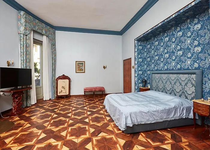 Villa Platamone